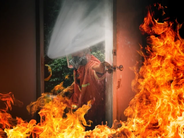 Fire Extinguisher | Reasons to Install It in Your Office